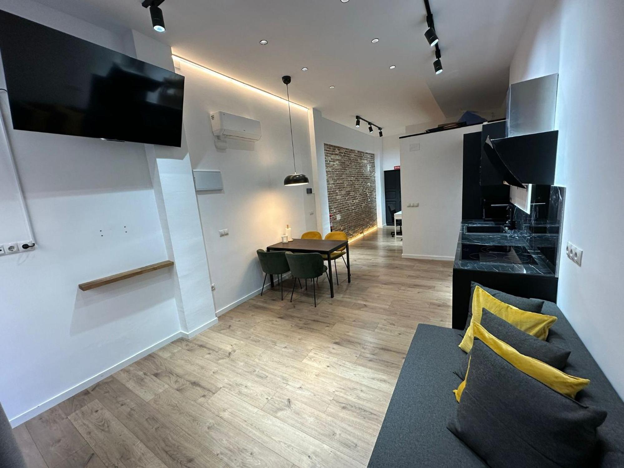 Bear Homes - Olimpia Suite Valencia Exterior photo